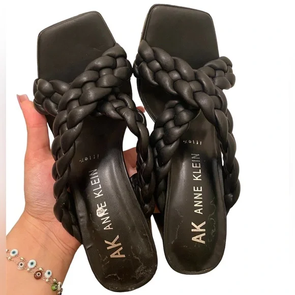 Anne Klein heels - Picture 5 of 7